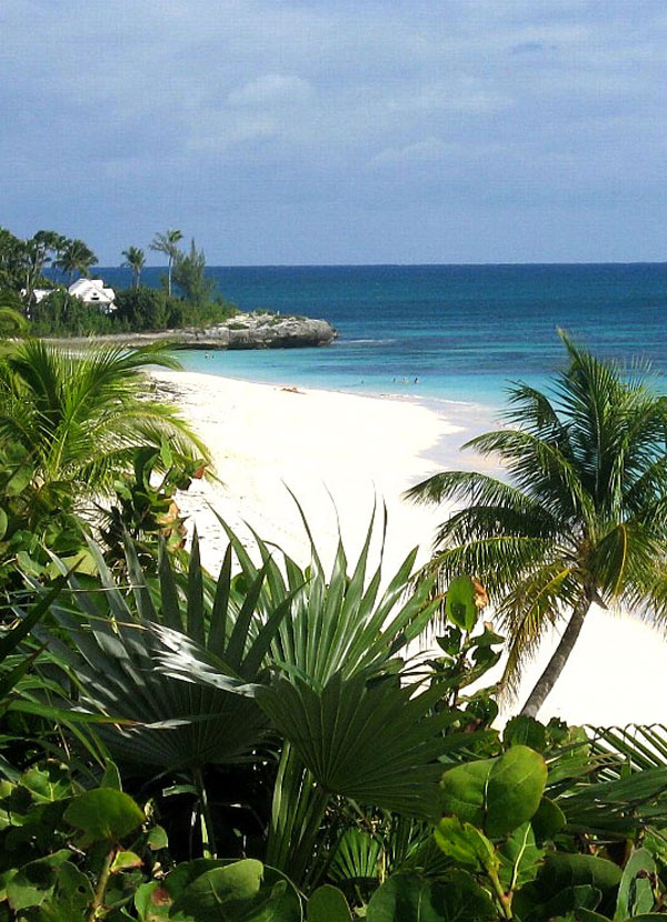 Catch A Wave Side Pool View